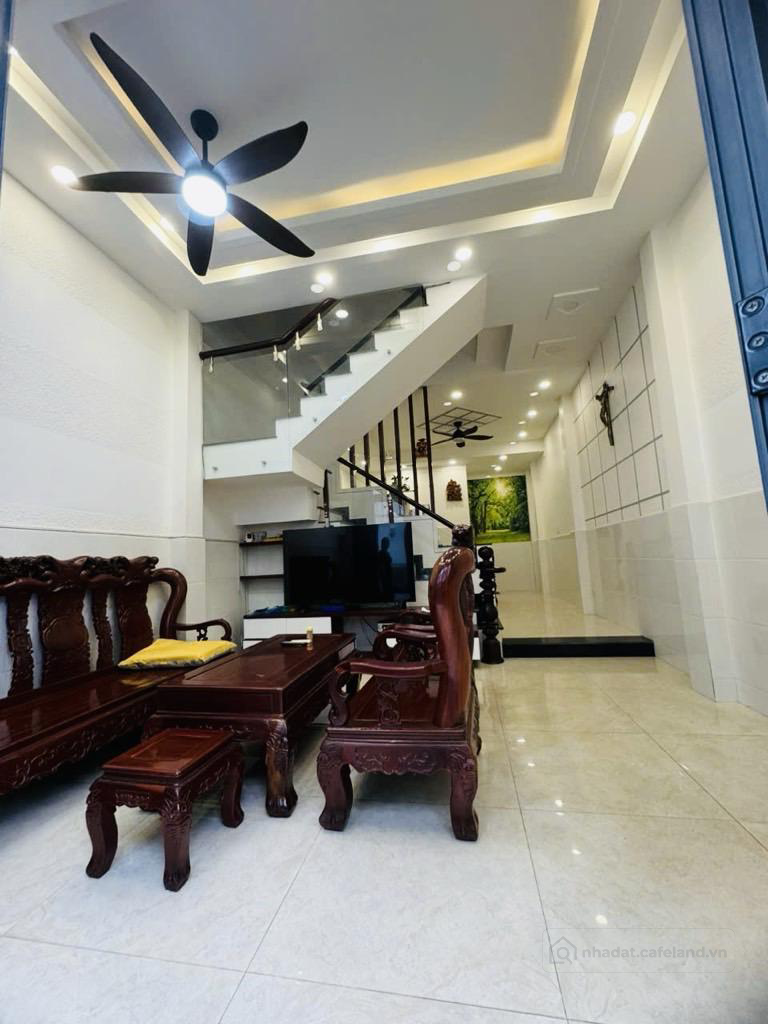 Mặt tiền 4 tầng đẹp – Ngay chợ Da Sà, giáp Quận 6, DTSD 140m² 8.x tỷ – 4.5×12m