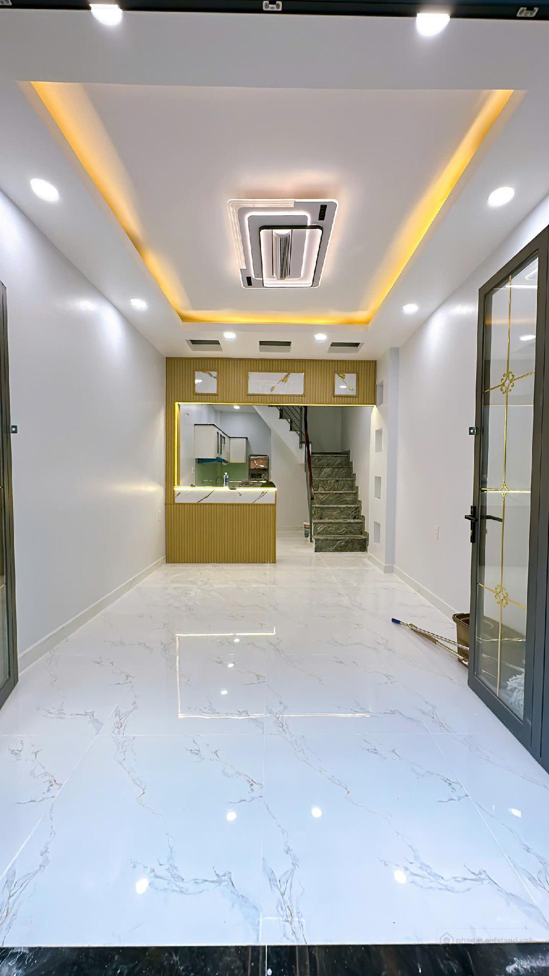 Hẻm thoáng Hoàng Diệu - 33,7 m2 - 3 tầng HC đủ. Chỉ 6,5 tỷ