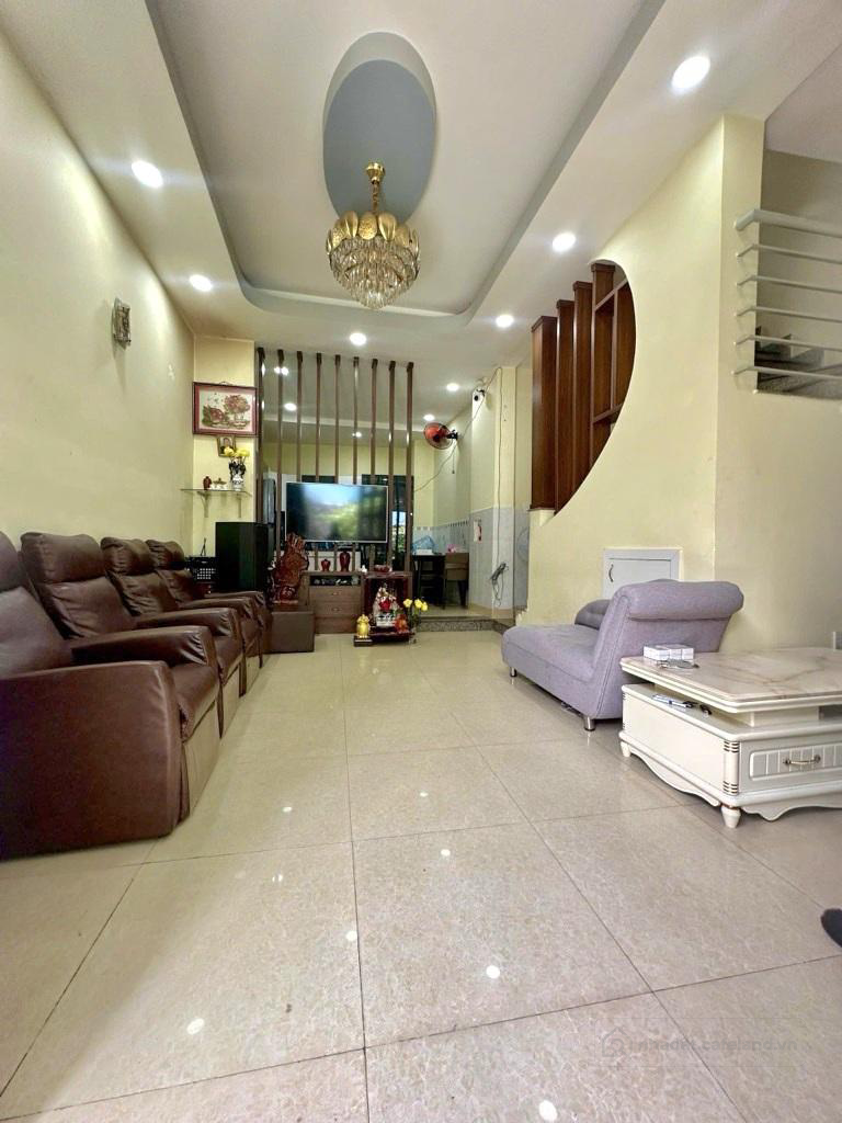 Hẻm 4m gần mt Tôn Đản - 3 tầng 3pn HC đủ - sổ 49m2 (3,71 x 13). Chỉ 6,5 tỷ