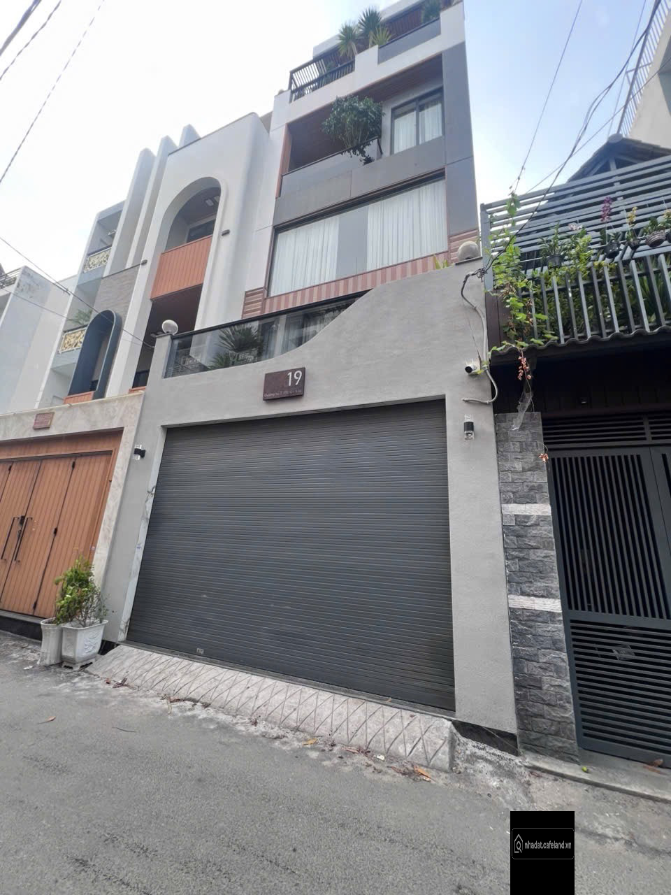 Nhà mới ở ngay - có thang máy - Mặt tiền đường số 7 - Phường 11 Gò Vấp - 5 tầng-