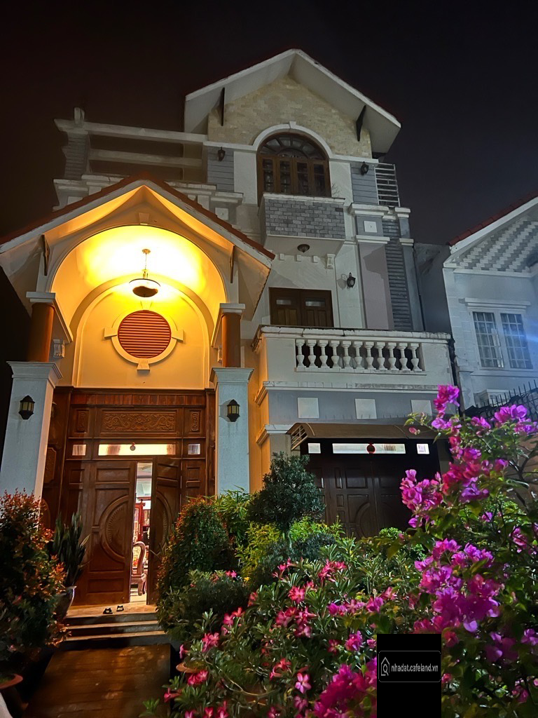  Biệt thự sân vườn 1 đời chủ, đường nhựa xe tải tránh - Lê Văn Lương – Nhà Bè