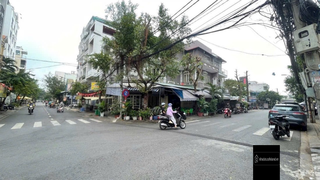 Bán nhà đường 79 Tân Quy Quận 7 căn góc 7mx19m