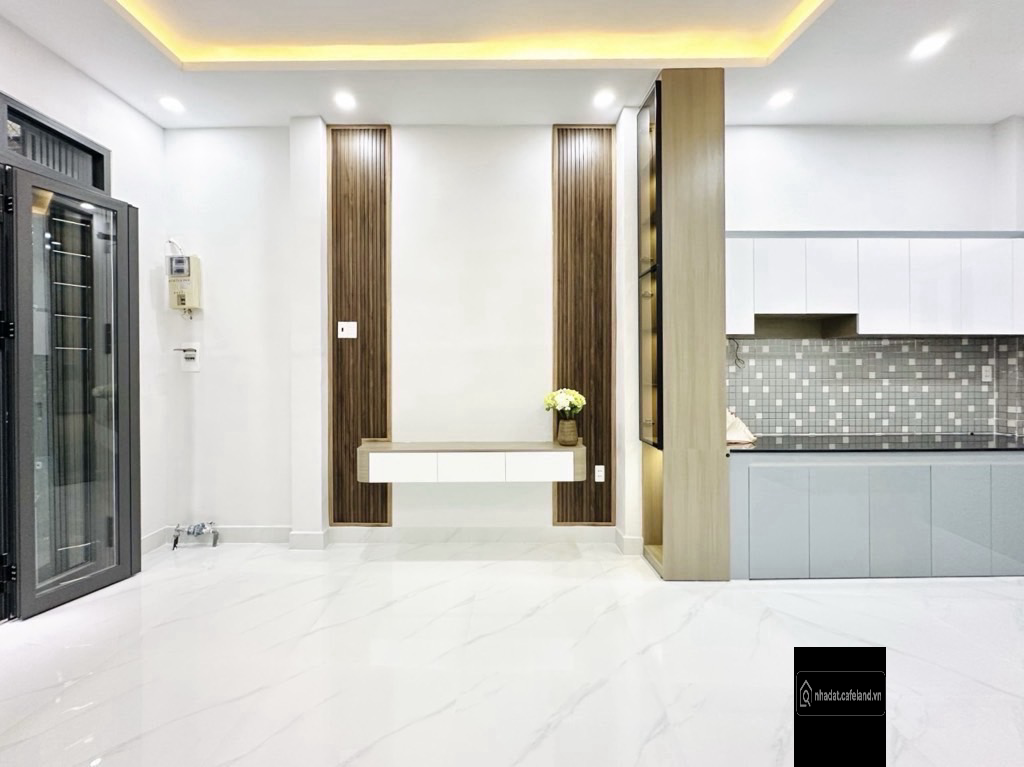 CHỈ 5.9 TỶ CÓ NGAY NHÀ ĐẸP 32M2, 3 TẦNG BÌNH THẠNH, CÁCH QUẬN 1 VÀI BƯỚC CHÂN.