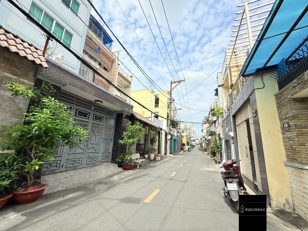 Mặt tiền đường, ngang 3.9m, 68m2, 7pn7wc, 5 tầng (lửng, sân thượng). PL chuẩn