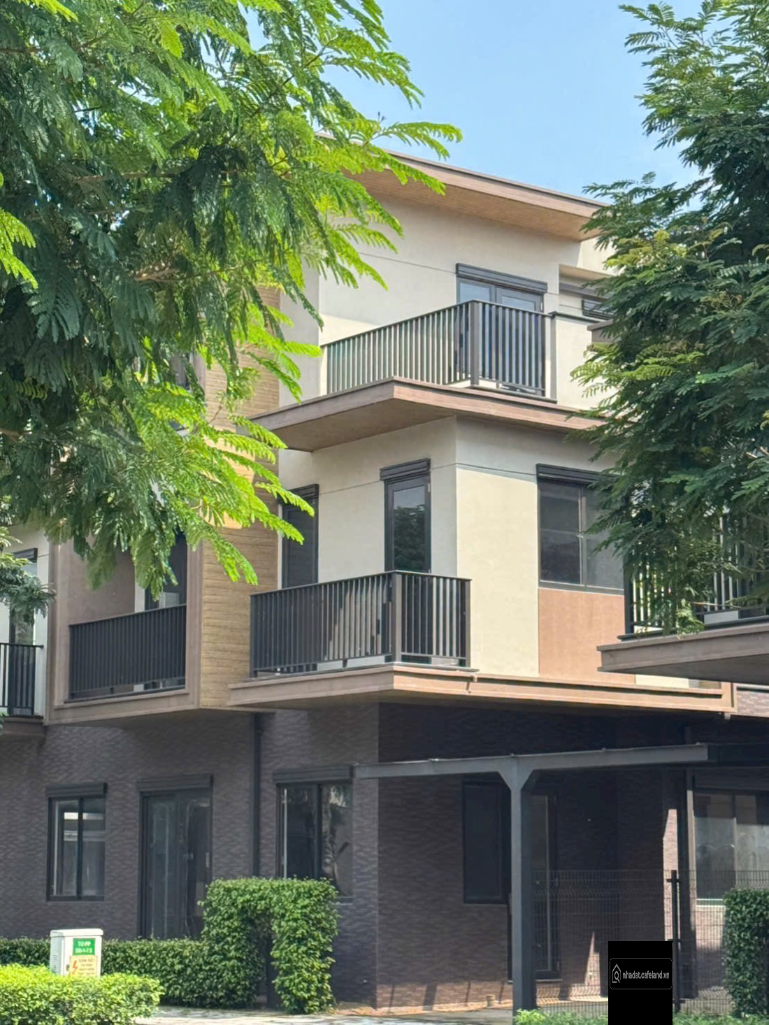 Nhà phố 6x19m, 1 trệt 2 lầu giá chỉ từ 7.5tỷ. tiện ích nội khu tiêu chuẩn Resort