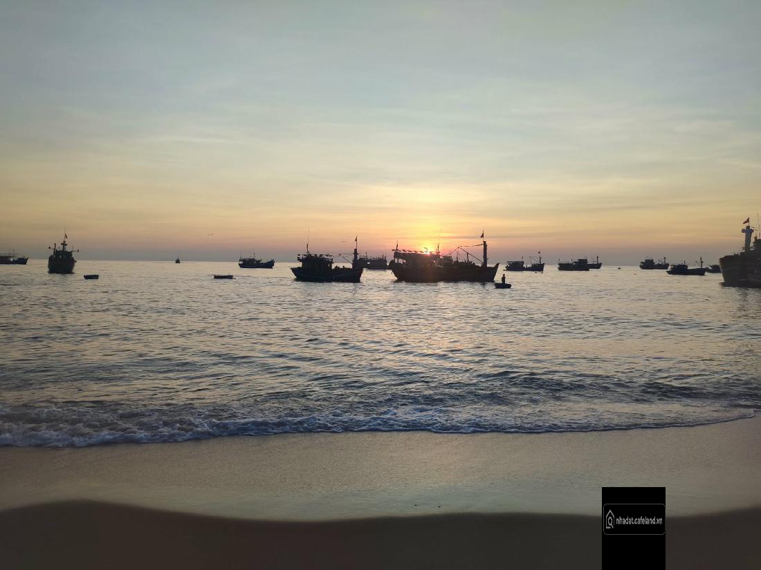 Cần ra nhanh lô đất Biển 2Mặt tiền - Giá chỉ 5,xtỷ