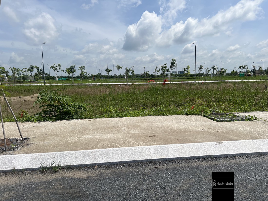 Cần Bán Mảnh Đất MẶT TIỀN ĐƯỜNG 12m2 