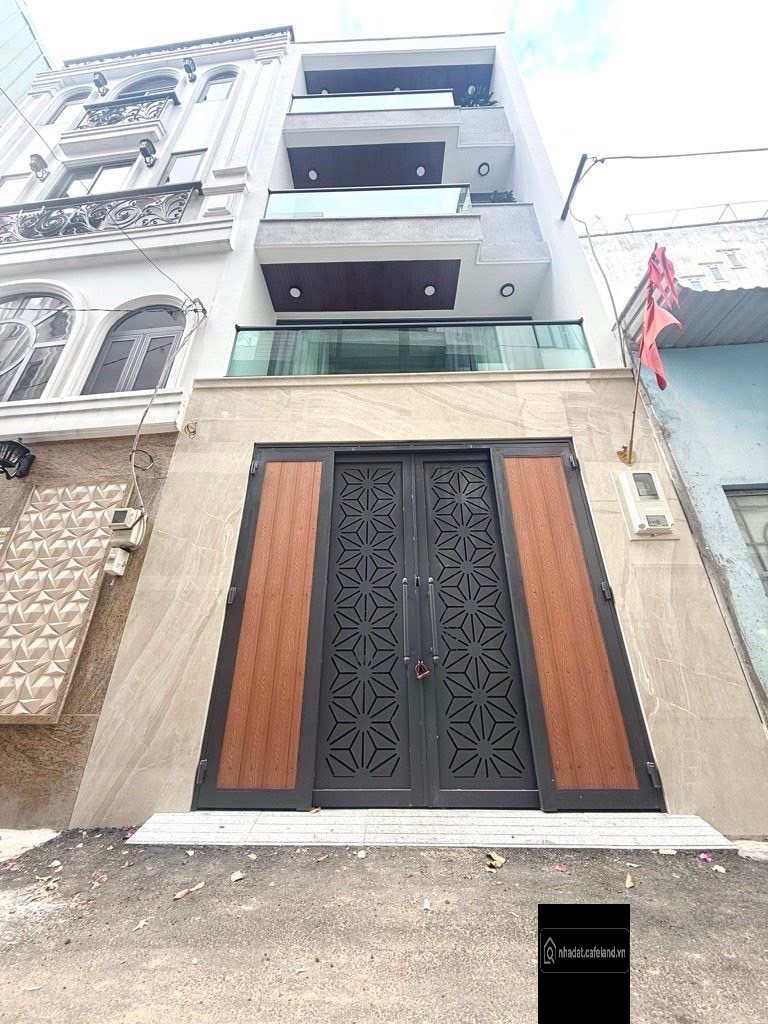 Nhà phố 5 tầng thang máy - view rooftop “máy bay”  - khu VIP Dương Quảng Hàm