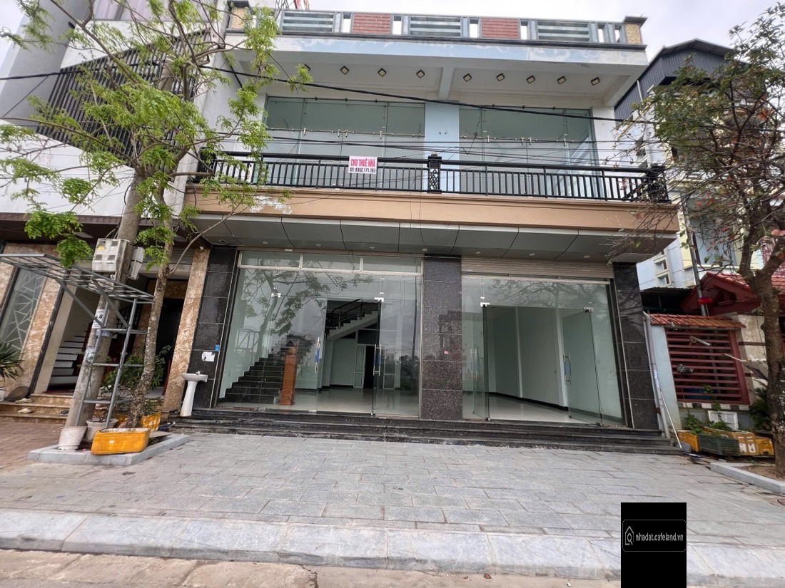 Cho thuê nhà 400m2 ngay gần quảng trường biển Sầm Sơn -10 tr/tháng