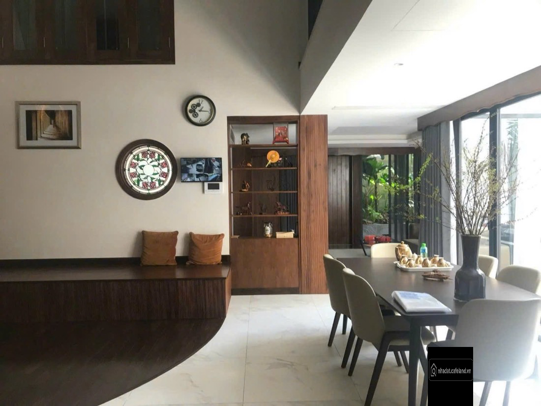 BÁN BIỆT THỰ HẦM – HỒ BƠI – 4 LẦU TRẦN KHẮC CHÂN – Q1- GIÁ CHỈ 90 TỶ