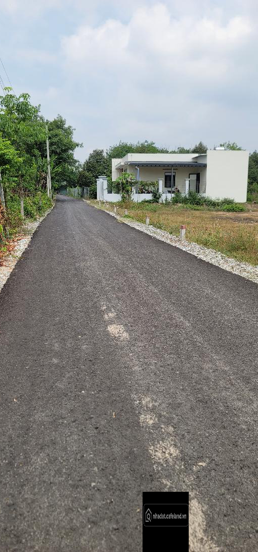 CẦN BÁN GẤP 3 LÔ ĐẤT GIÁ  600tr dt 85m2 xã Hưng thuận trảng bàng tây ninh 