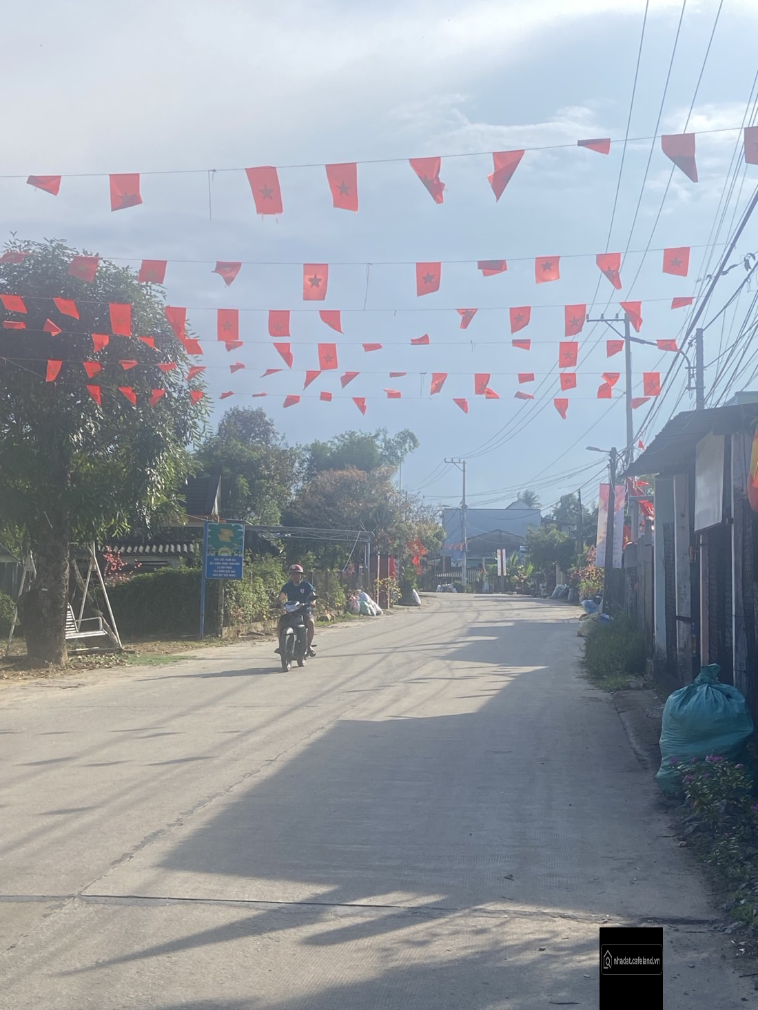 bán nhanh lô Tam hòa đà nẵng giá rẻ,dt:193m2,gần trụ sở công an xã