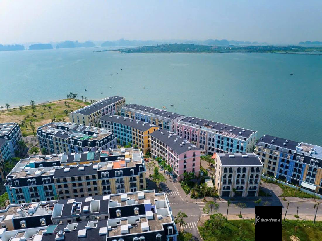 CẦN BÁN NHÀ LIỀN KỀ HARBORBAY- BÃI CHÁY,HẠ LONG 7.3 tỷ