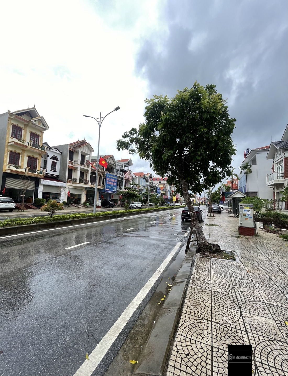 BÁN LÔ ĐẤT BIỆT THỰ KINH DOANH ĐÔNG ĐÚC TRUNG TÂM PHƯỜNG QUẢNG YÊN,QUẢNG NINH