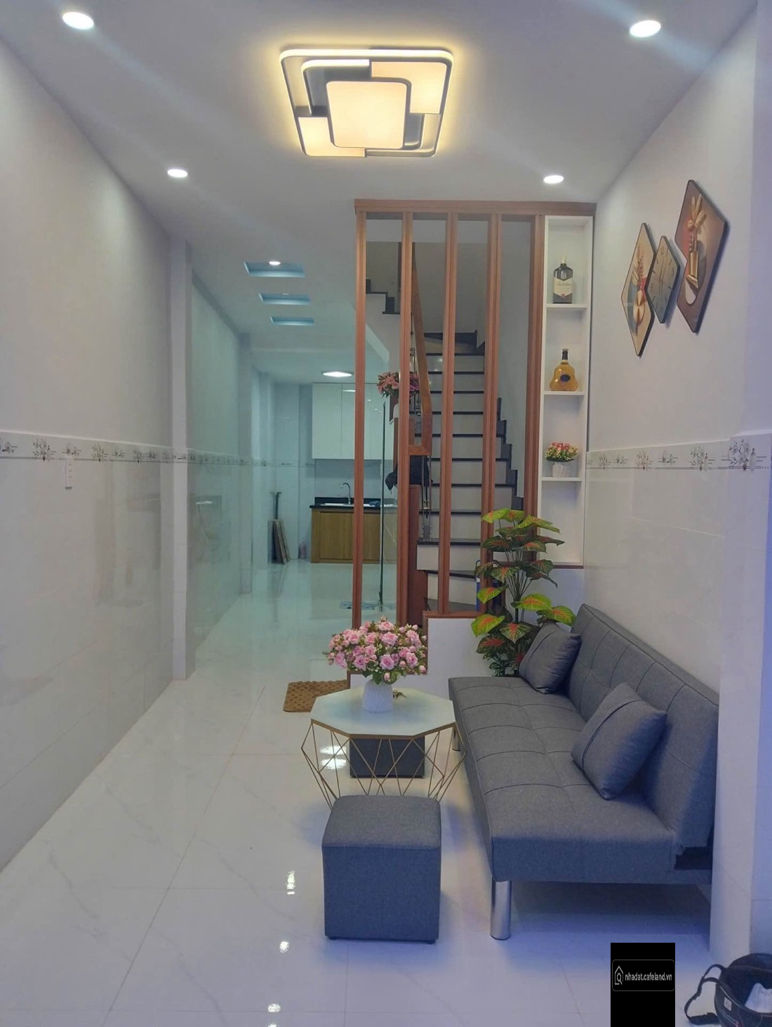 Khu vực Trung tâm nên tiện ích đầy đủ, mới,  xinh, chỉ dọn vào ở. 